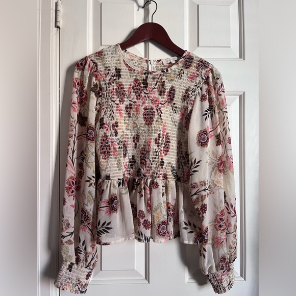 Olivaceous size L peplum balloon sleeve top EUC - Picture 3 of 9